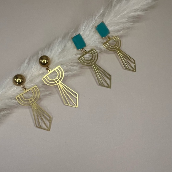 Delicate Flirty Art Deco Brass Earrings- Elegant Delicate Geometric Earrings - Picture 1 of 17